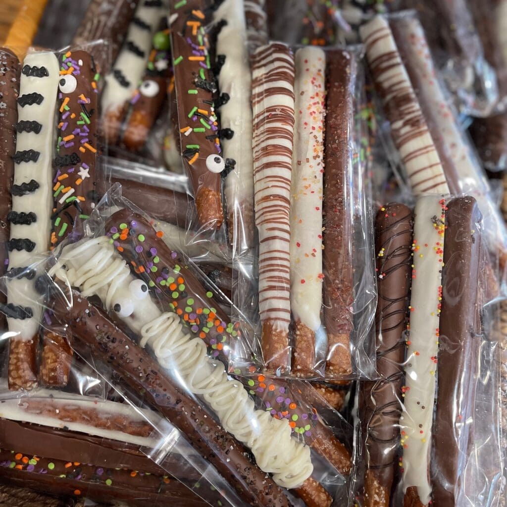 Chocolate Covered Pretzel Rods