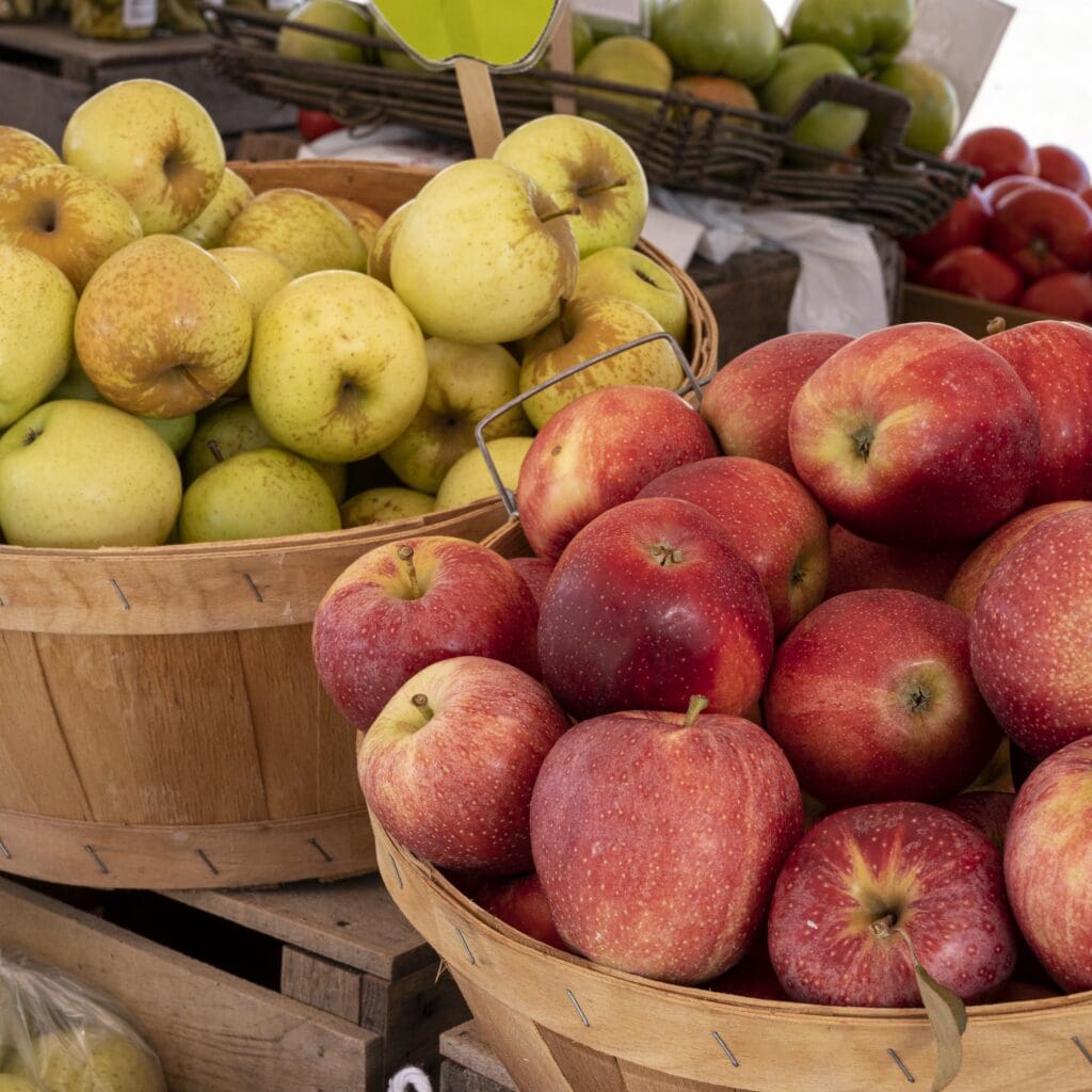 Apples 